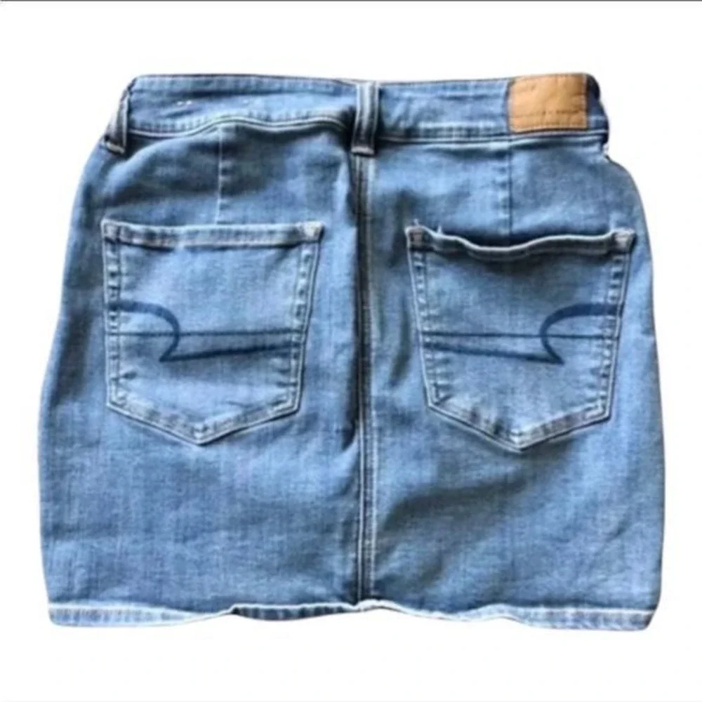 American Eagle Outfitters‎ Hi-Rise mini jean skirt Size 2